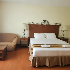 Tomasa Alona Kew White Panglao