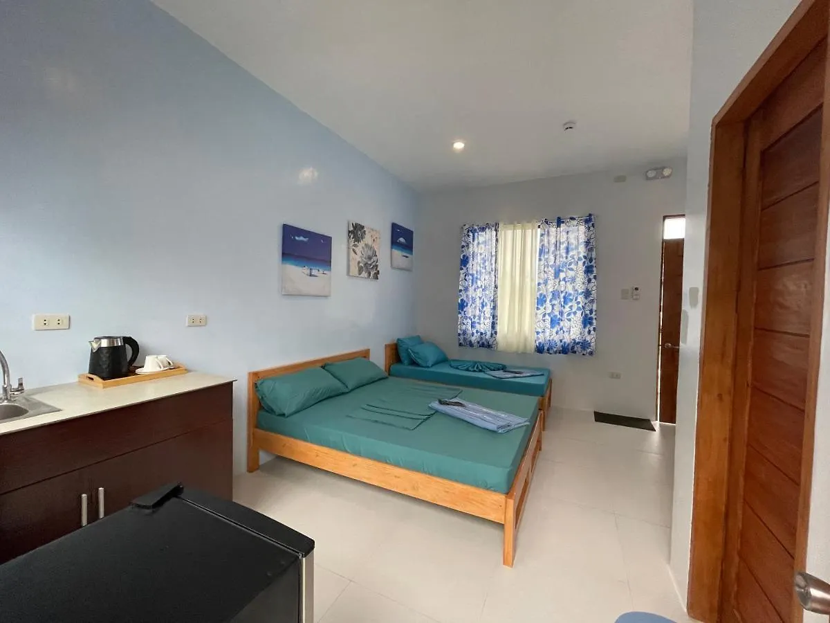 Blue Summer Suites & Restaurant Bingag 2*,  Filipíny